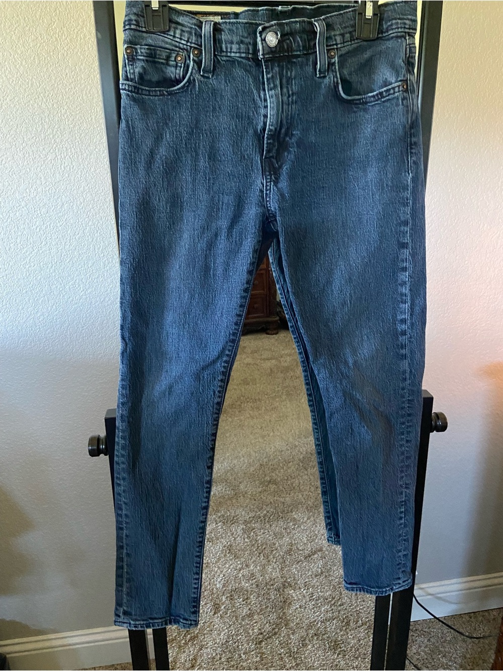 Tapered-Leg medium Blue Denim Jeans